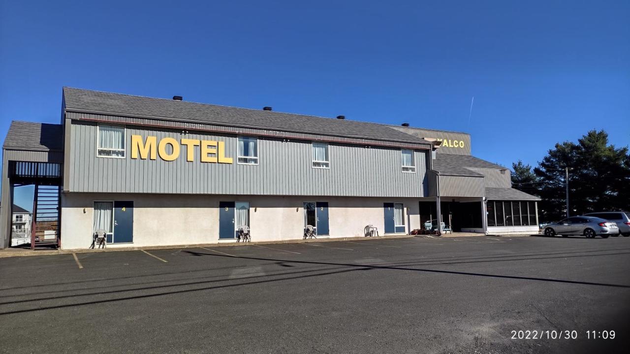 Motel Rayalco Laurier Station Exterior photo