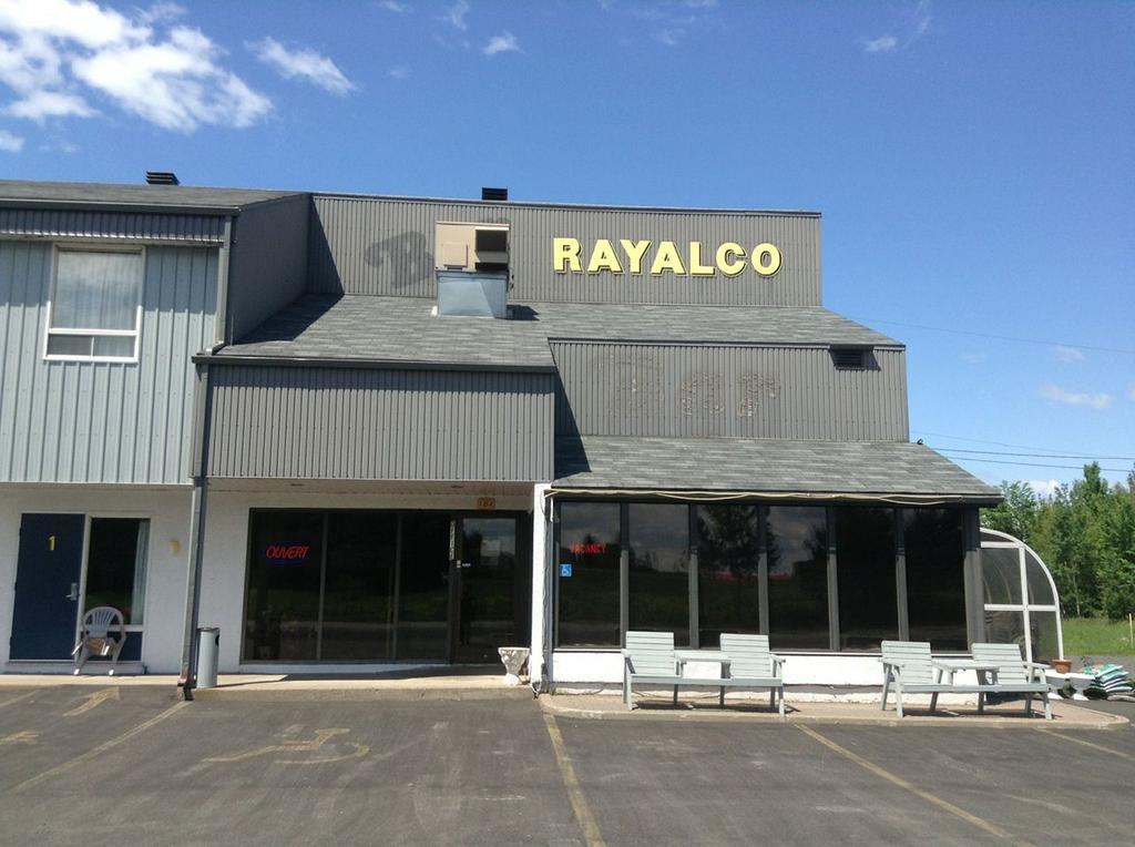 Motel Rayalco Laurier Station Exterior photo