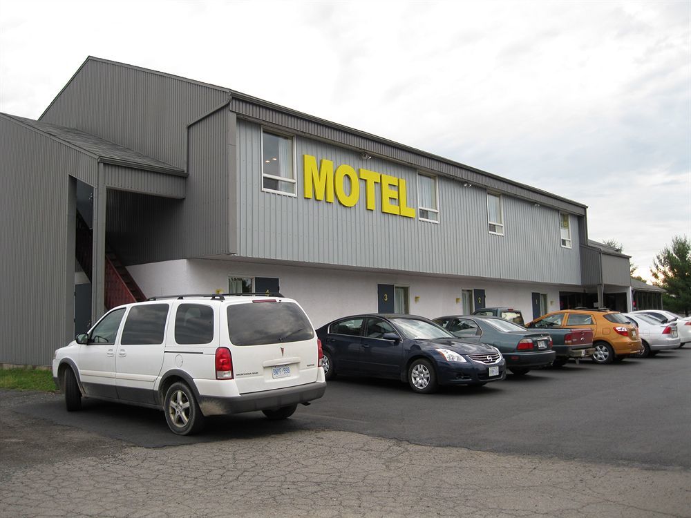 Motel Rayalco Laurier Station Exterior photo